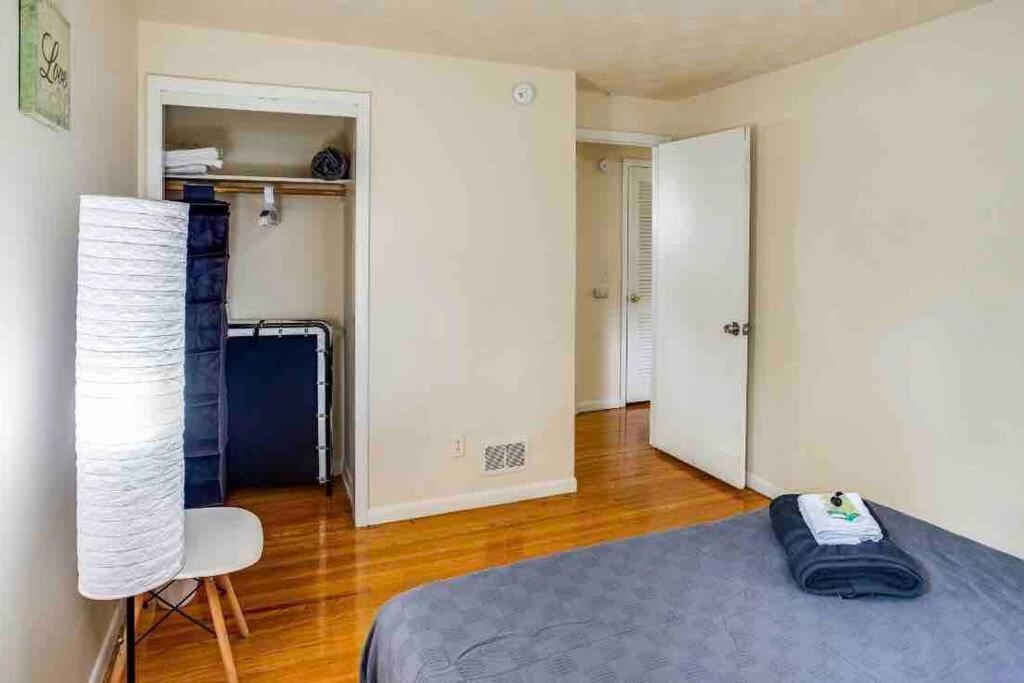 Villa {Hot Tub In Ranch} Mins To Airport/Uofr/Strng/Dwtn à Rochester Extérieur photo