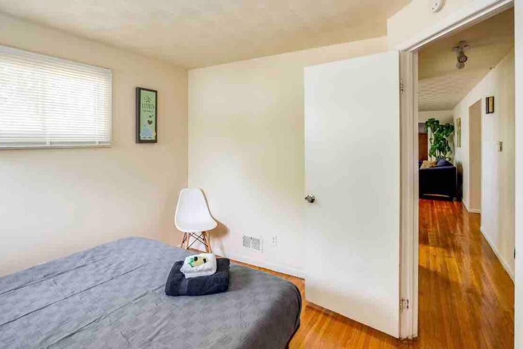 Villa {Hot Tub In Ranch} Mins To Airport/Uofr/Strng/Dwtn à Rochester Extérieur photo